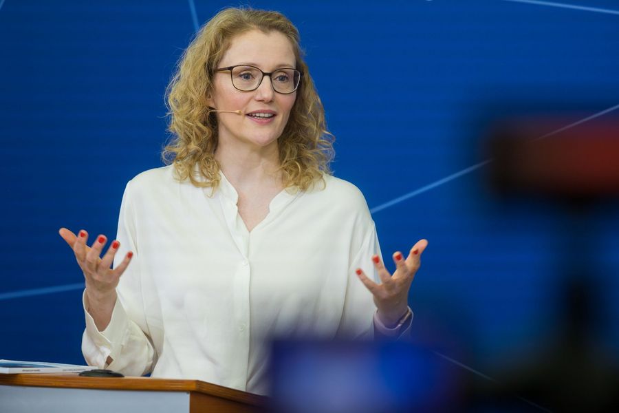 Dr. Susanne Bartel vom BV BFW am Rednerpult